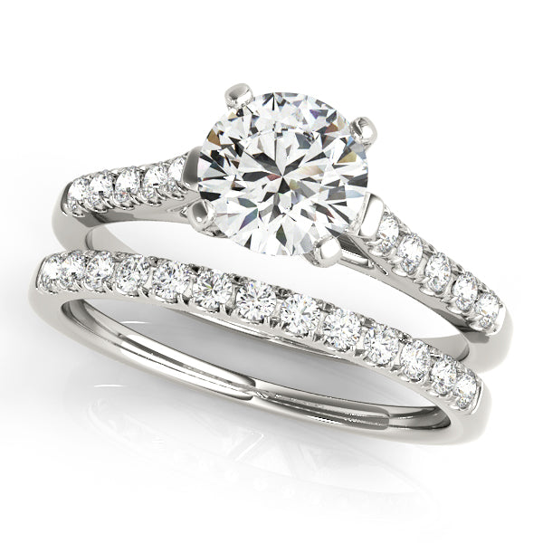 Cathedral with Side diamonds 